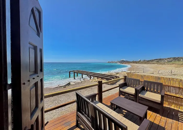 Isolee - Beachfront Standalone House
